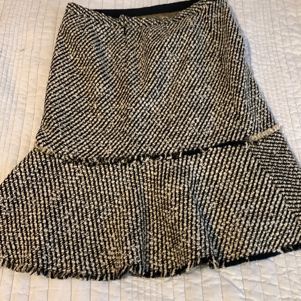 Tweed J Crew Flared Skirt with Metallic Details Size 4 - Picture 4 of 6